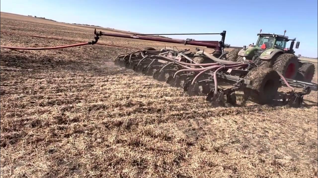 ZML Red Viper Twin row manure applicator. YouTube