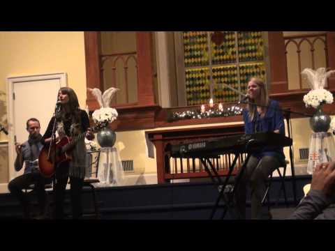 the-sonflowerz---hallelujah-to-the-king--33miles-christmas-concert-in-ny-2013