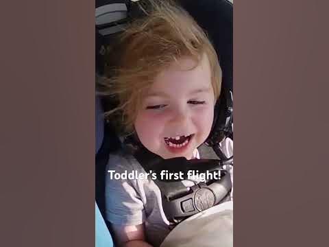  Toddler experiences first flight in small airplane! - YouTube