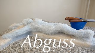 Abguss eines Kruzifix in Gips (1:2 Modell für einen Christus in Holz)