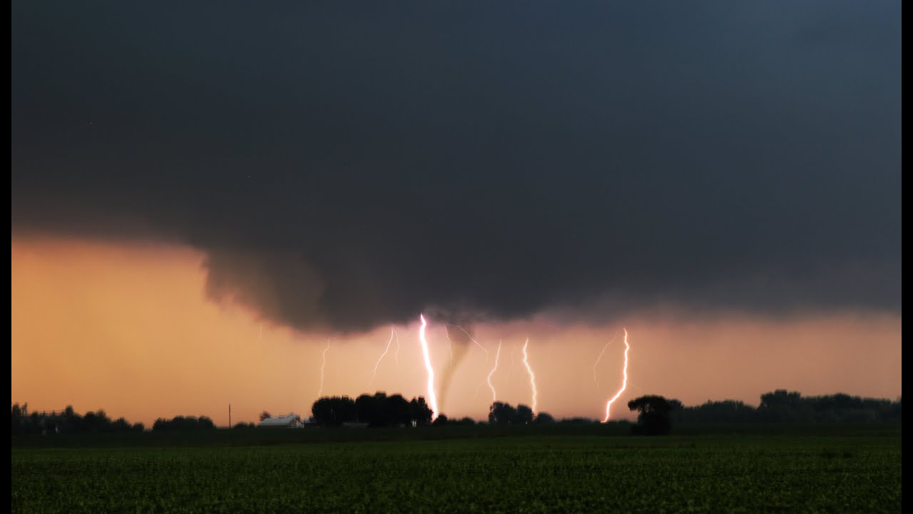 troy grove il tornado lightning barrage supercell timelapse 6 22