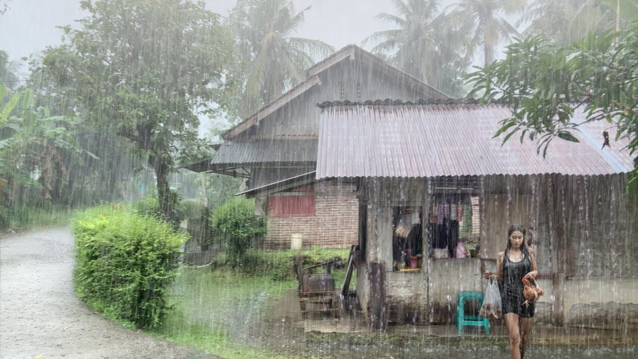 SCARY !! 🌧️⚡ Extreme Thunderstorms and Heavy Rain in Red Soil Village ...