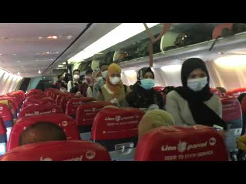 Video: Konsep Tempat Duduk Pesawat Baru Memaksimumkan Jarak Sosial