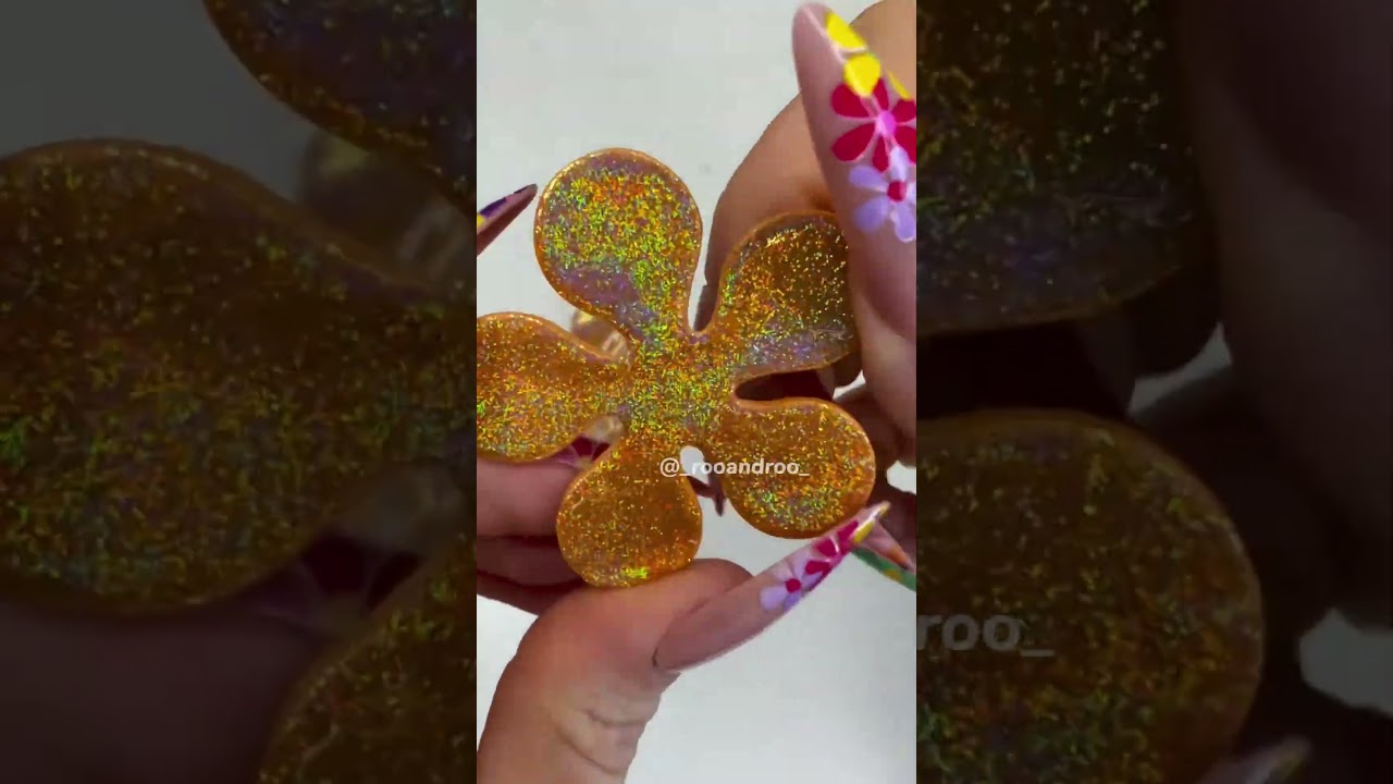 🌼Golden Glitter Floral Earrings by @_rooandroo_|Lrisy Glitter Feature! 