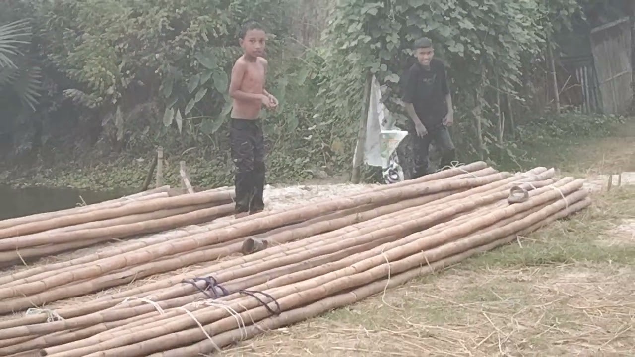 শীতের গোসল গ্রামের বাড়িতে / taking bath in winter / faysal bhai