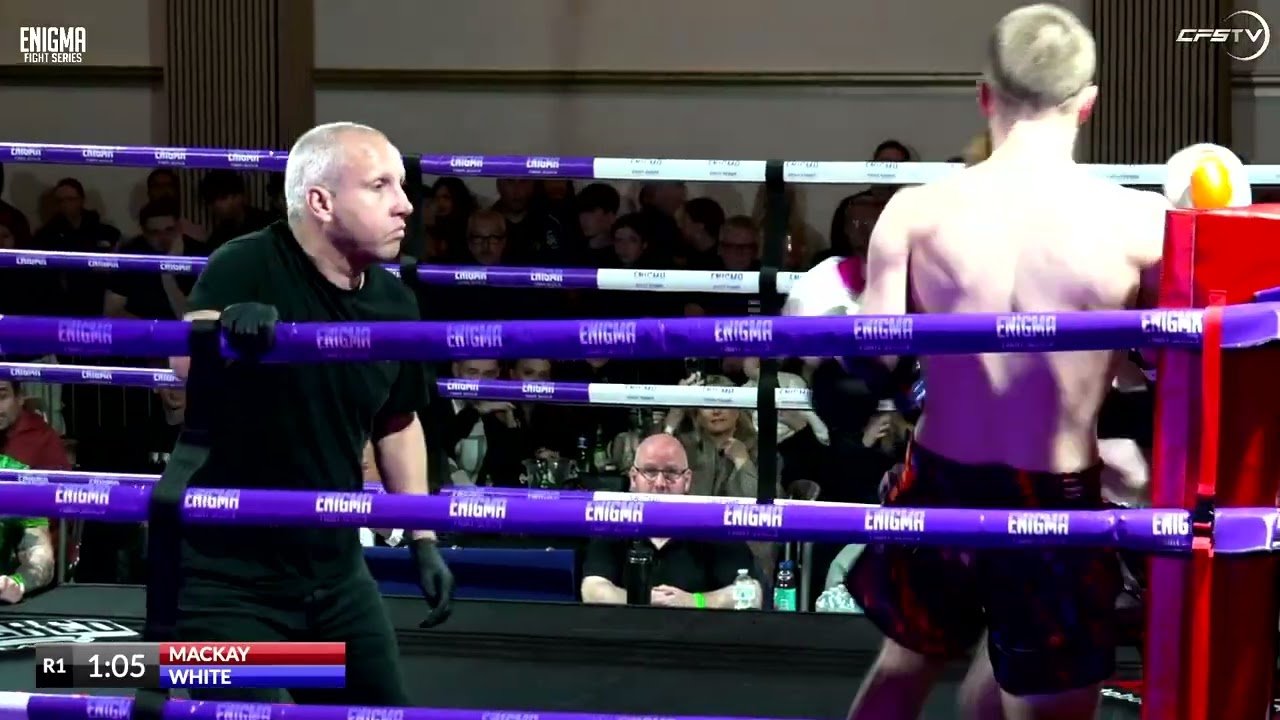 Charlie Mackay vs Jamie White