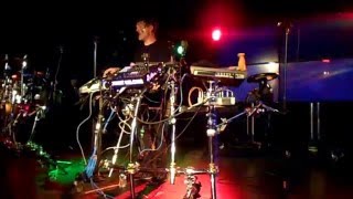 Robert DeLong: Possessed (Live)