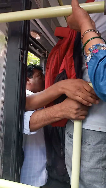 Bus Crowed in Mumbai