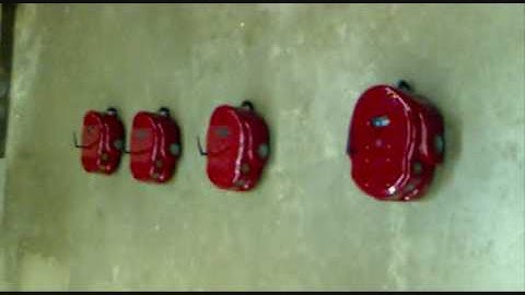 Synchronization for AmigoBOT robots .wmv