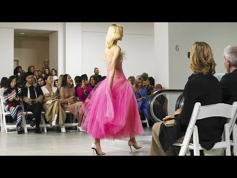 Video: Oscar De La Renta Modeshow På Dominicana Moda