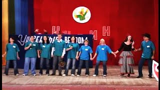 Выступление команды-победительницы районного фестиваля КВН ЦДК Джубга (архив 2002 г)