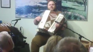 Odd Arne Halaas - Bergrosa, på Karlssons Musik World Accordion Day 6:e Maj 2016 chords