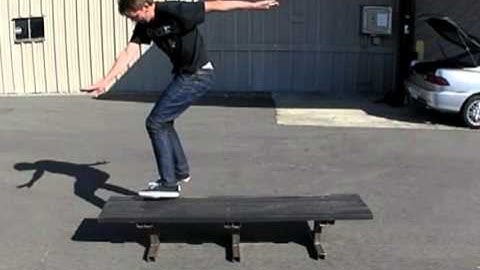 SLOW MO FRONTSIDE TAILSLIDE