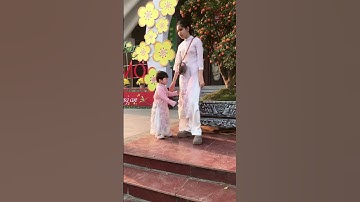 Chị em cùng cha khác ông nội 😛 #baby #cute