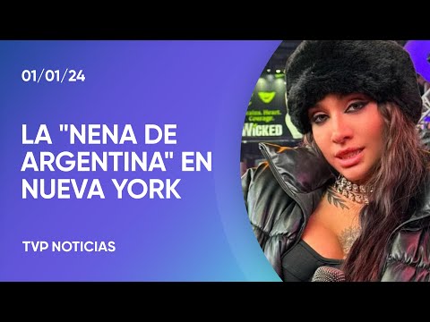 María Becerra cantó en Times Square