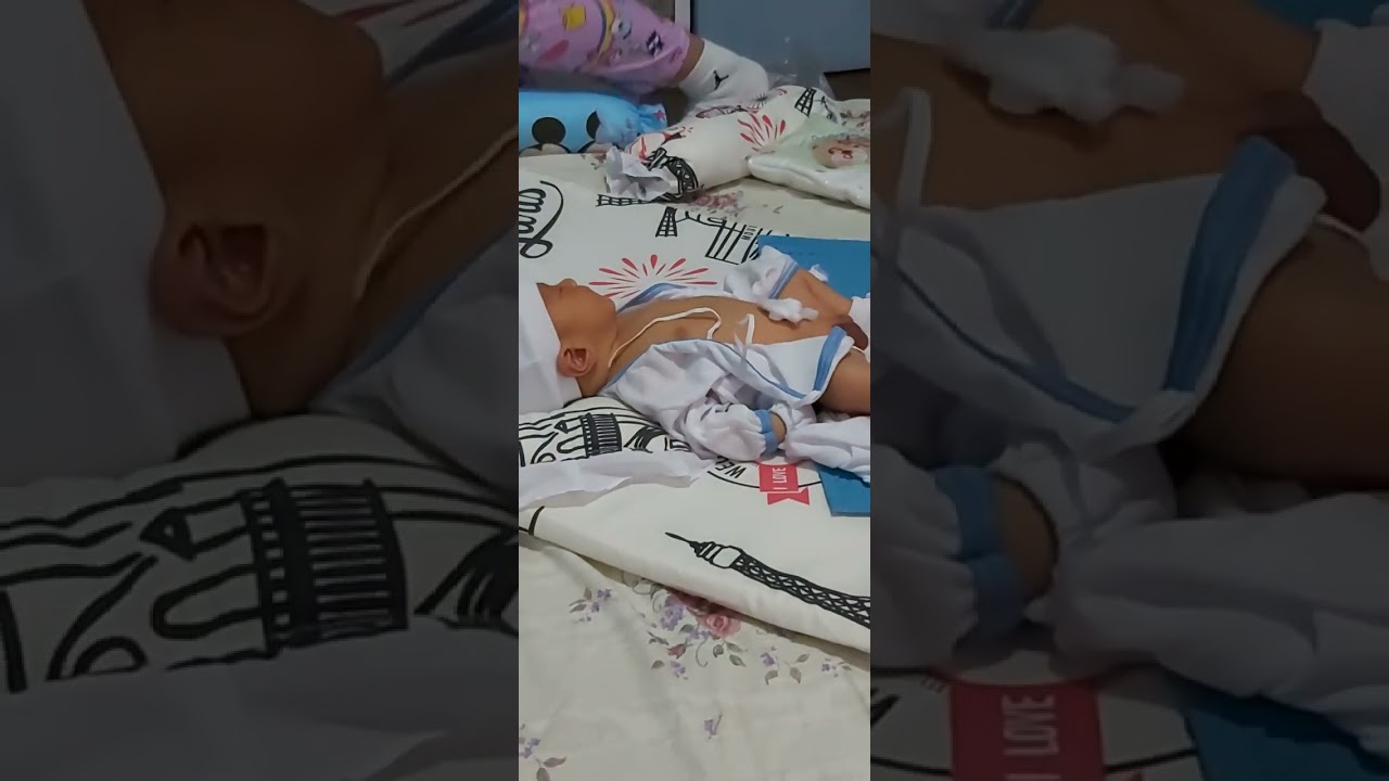 baby Ethan first bath part 2..