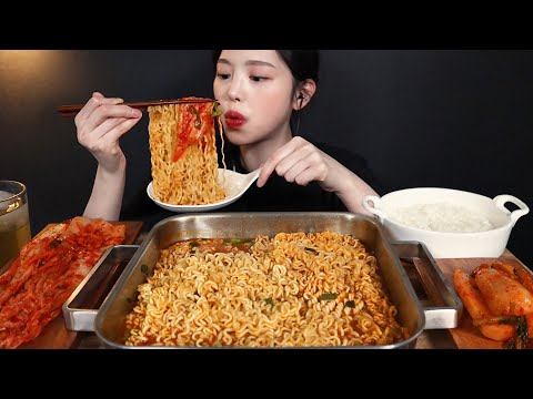 SUB)얼큰칼칼 열라면 3봉에 김장김치 총각김치 먹방🔥라밥까지 리얼사운드 Spicy Yeol ramyeon, kimchi and rice mukbang asmr