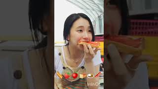 Chaeyoung Mukbang