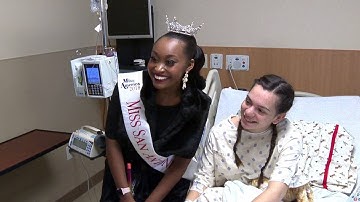 VIDEO: Miss San Antonio spreads holiday cheer to sick youths