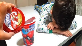 Efenin Aldığı Milkshake Böceklenmiş Çıktı Içemedi. Efe Çok Üzüldü Küstü Marketi Şikayet Ettik