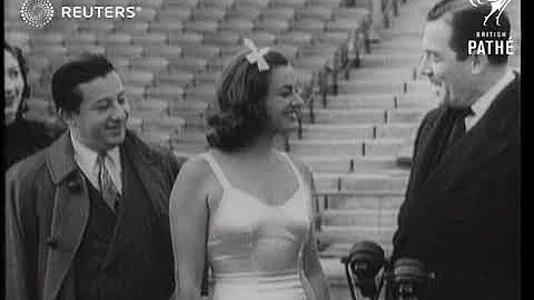 Eleanor Holm opens New Yorks World's Fair bathing ...