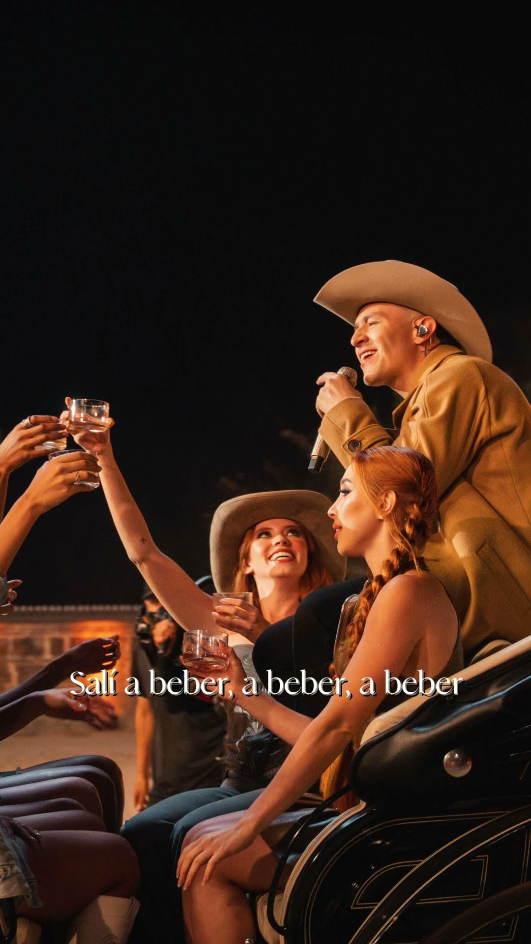 Salí a beber ya disponible pa que la pongan cuando salen a tomarse los traguitos ?
