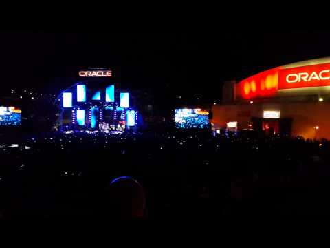 Maroon 5 on oracle openworld 2013
