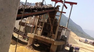 Hệ thống  con lăn băng tải khai thác mỏ đá.Con lăn băng tải Đức Anh.https://ducanhgroup.vn/