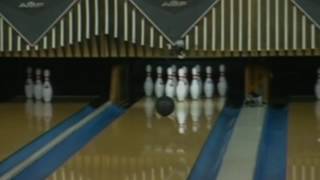 Dikembe Mutombo Bowls with Ahmad Rashad screenshot 5