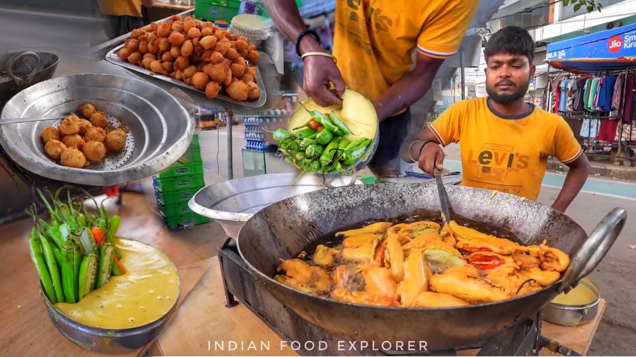 Hyderabad Most Famous Mirchi Pakoda & Egg Bonda | Street Food India