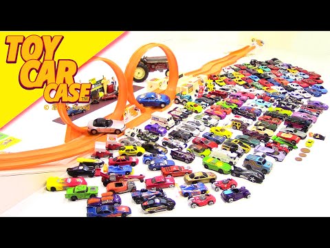 MEGA FIND Hot Wheels Garage Sale Find Toy Car Case