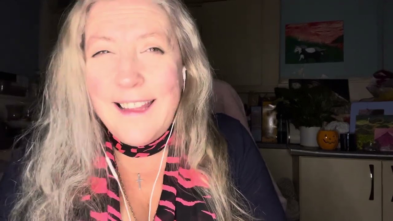 Karmic Vs Twin Flame - How To Tell The Difference - My Story (NOT a reading)