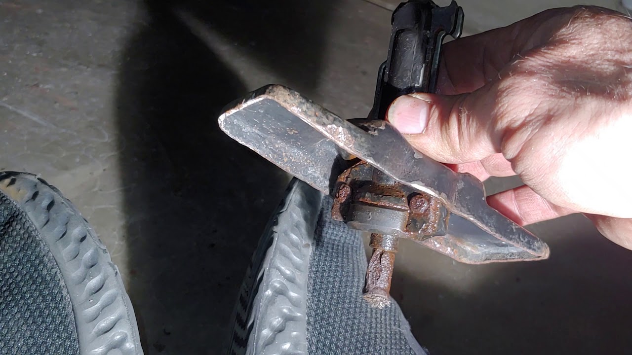 06 Chevy trailblazer spare tire release explained - YouTube