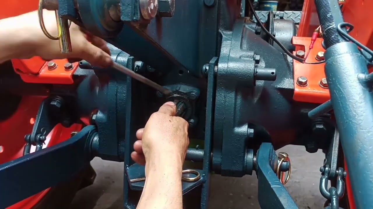 PTO OIL SEAL REPLACED KUBOTA L2000