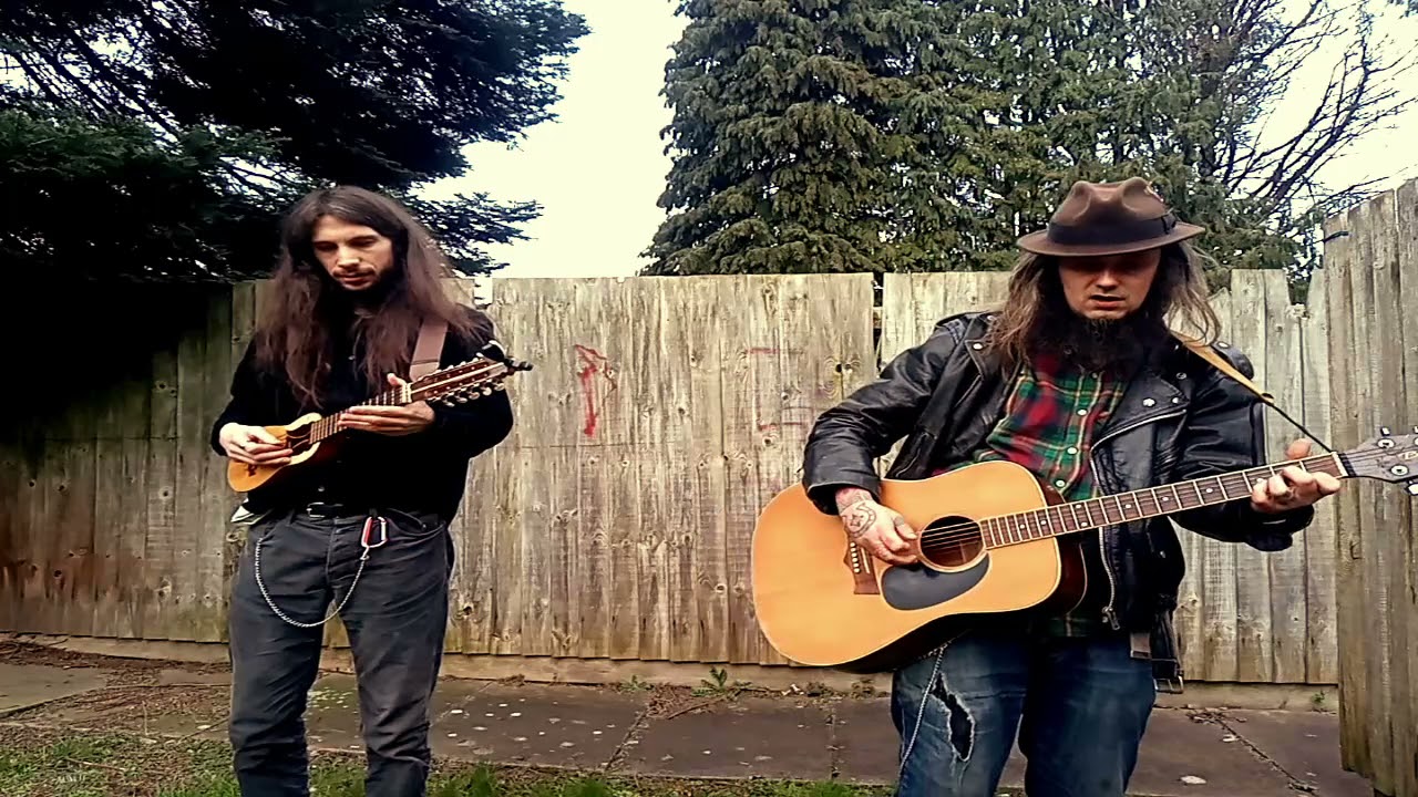 Batch Music - Johnny Kowalski and The Retinal Circus (wild rover sessions)