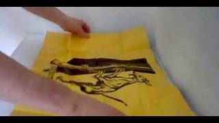 Resident Evil Revelations 3DS - Unboxing Preorder Box - screenshot 4