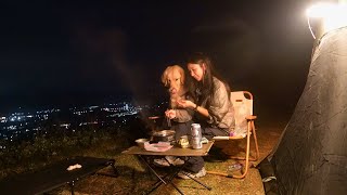 [307] Sharing salmon with my golden retriever.