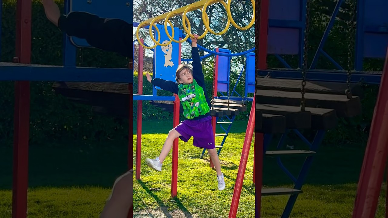“Monkey Bar Challenge at the Playground – These Kids Have Super Strong Hands!” 