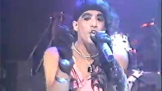 Ratt - You're in Love - Japan 1986