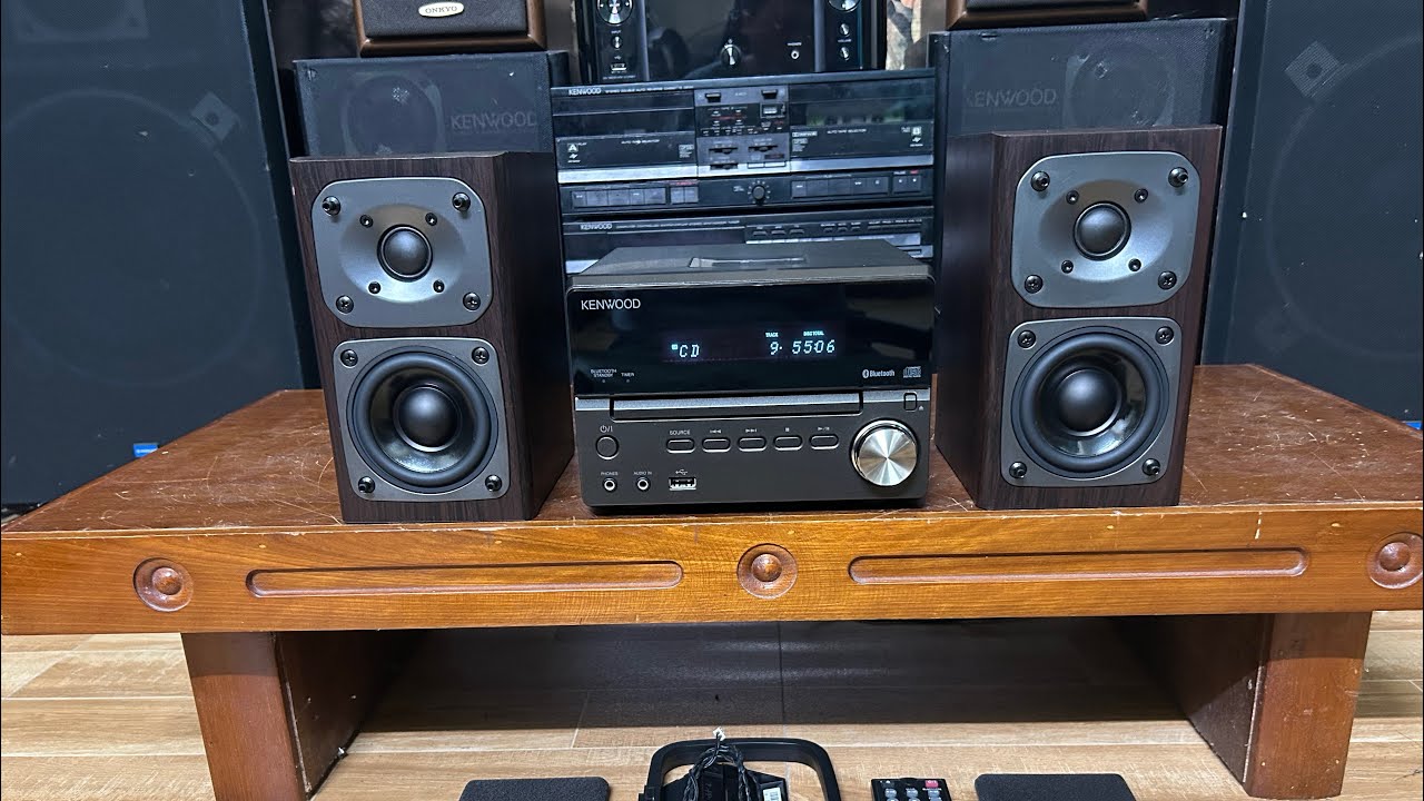 Kenwood XK330 mini audio system, full accessories, pristine