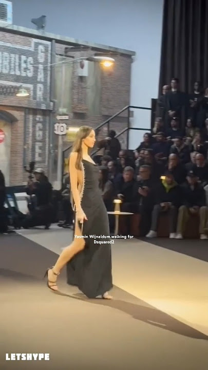 Yasmin walking for Dsquared2 #yasminwijnaldum #dsquared2 #model #runway #fashion #fashiondesigner