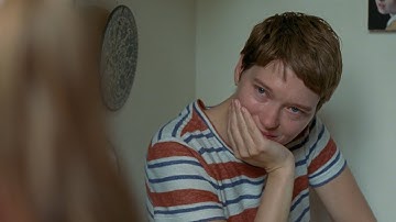 レア・セドゥ　父の病と新しい恋という正反対の状況に直面する女性を体現　映画「それでも私は生きていく」予告