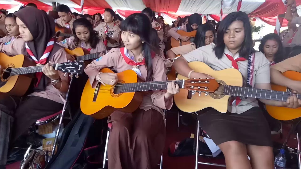 Di Sini Senang Di Sana Senang - YouTube