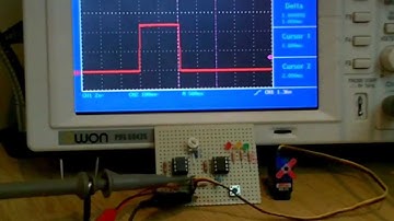 Picprojects Model Navigation Lights with Servo Control
