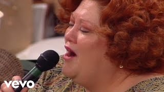 Video-Miniaturansicht von „LuLu Roman - Failure Isn't Final [Live]“