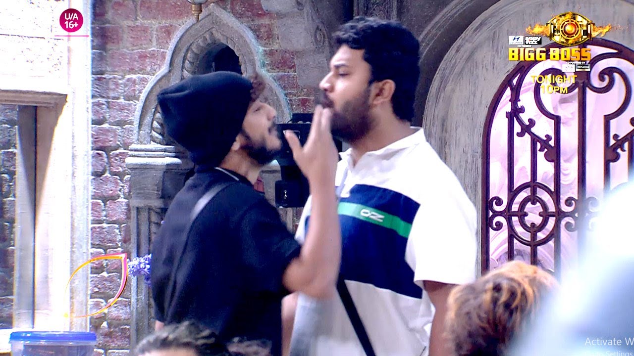 Bigg Boss 17 Promo: Munawar Aur Arun Ke Beech Hui Ghamasan Fight, Dono Ne Ek Dusre Ko Mara Dhakka