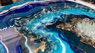 Adding second layer detail to resin geode