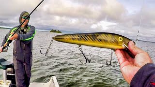 Celebrity MUSKY FISHING EAGLE LAKE!! - Muskies on the Rocks with Crankbaits and Rubber Wealth