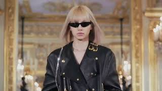 LISA doin' runaway for CELINE WOMEN WINTER 22