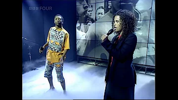Youssou N'Dour ft  Neneh Cherry - 7 Seconds - TOTP  - 1994 [Remastered]